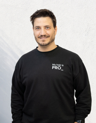 Diego, docente del equipo de Voga